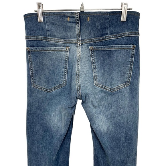 Free People Medium Wash Penny Pull On Stretch Denim Flare Retro Jeans Womens 26 - Picture 9 of 13
